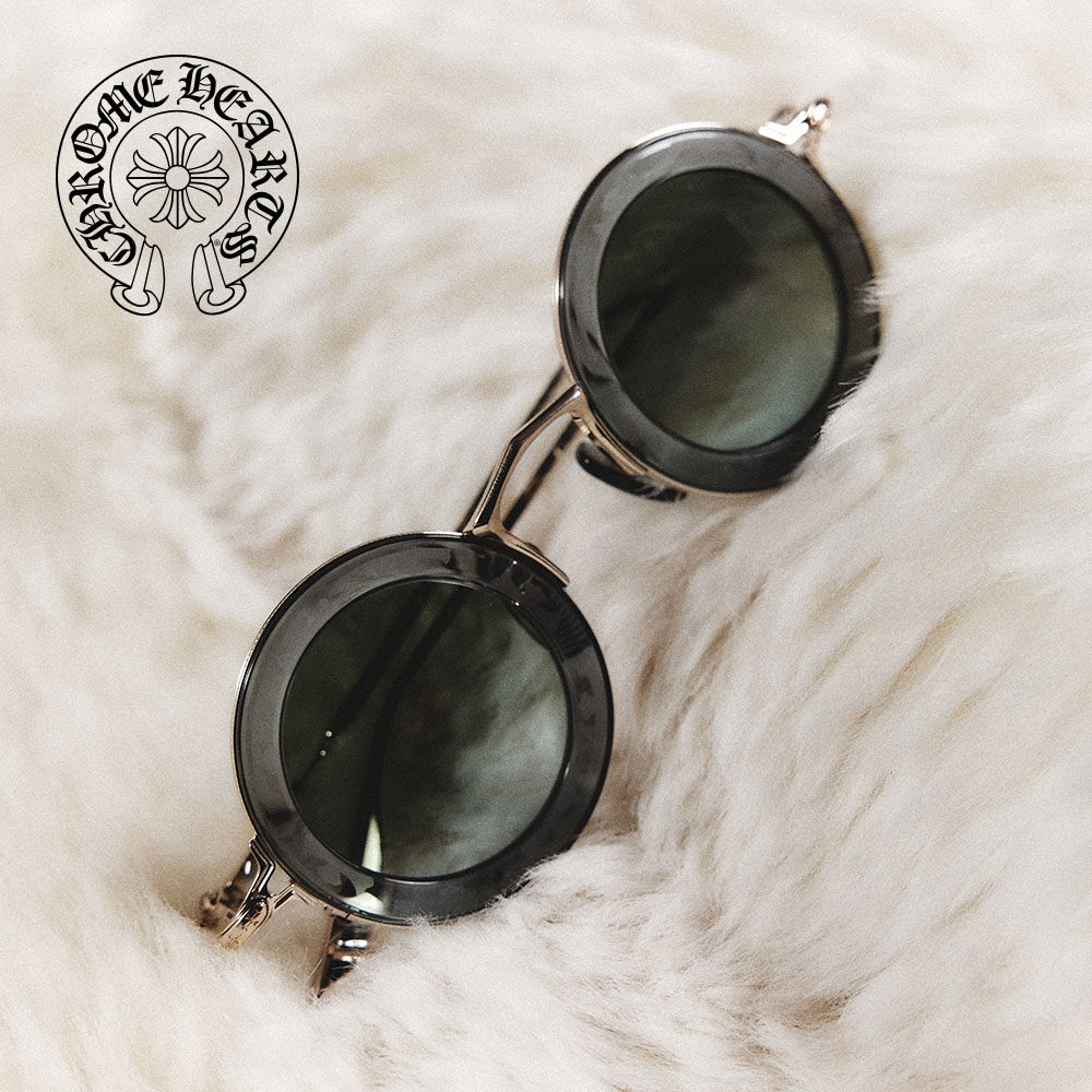 Eye_Pieces_of_Vail_Web_1000pxWx1000pxH_260309_4